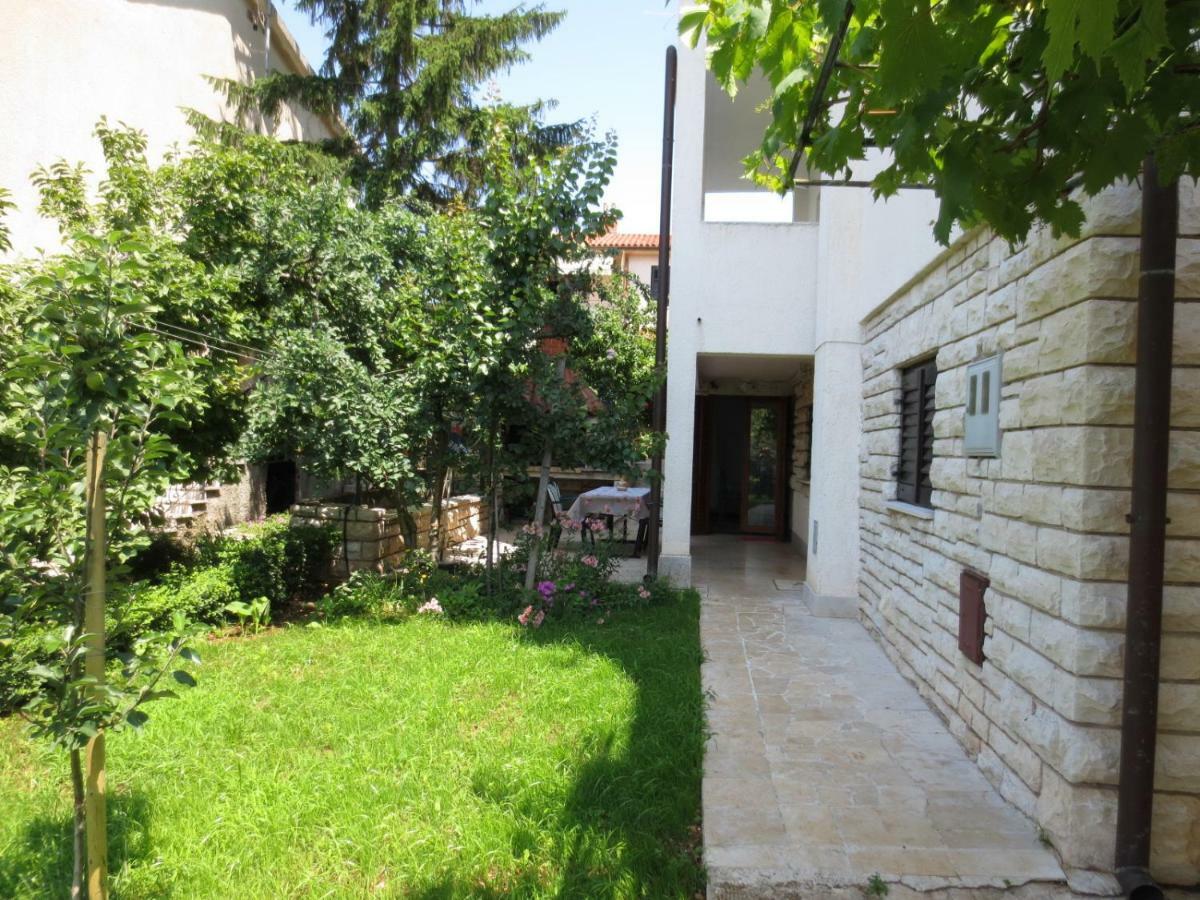 Apartment Petrinic V Pula Exterior foto